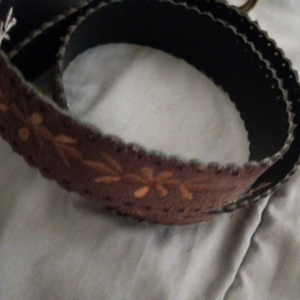 Women’s Brown Boho Belt – Wide Suede with Floral Design, Fashion Accessory